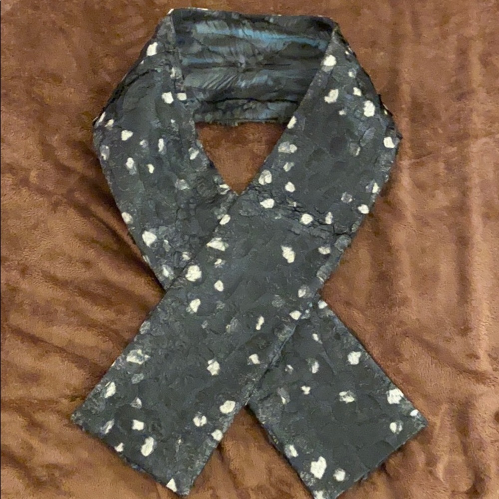 BCBG Max Azaria Reversible Stole/Scarf